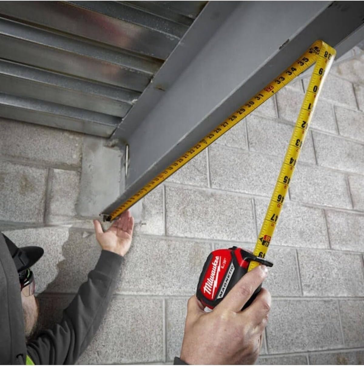 Milwaukee 4932464603 Magnetic Tape Measure 8m/26ft
