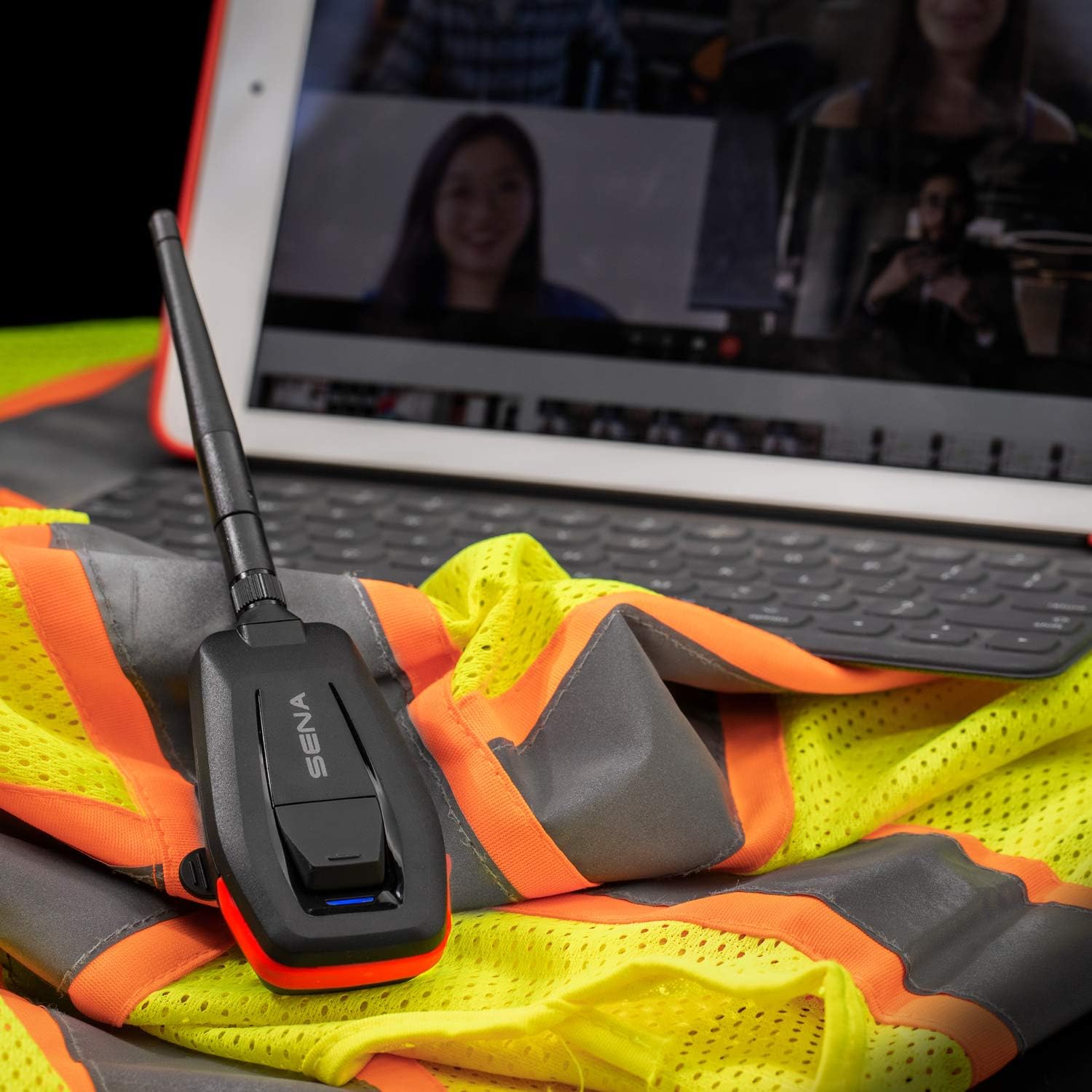 SENA Bluetooth-MeshPort Red adapter